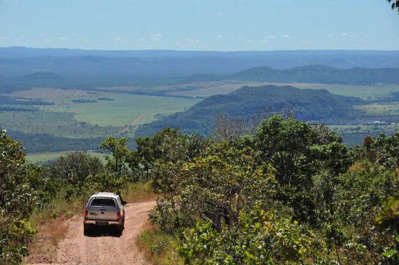 Descendo o Moro da Anrena, em Natividade - TO